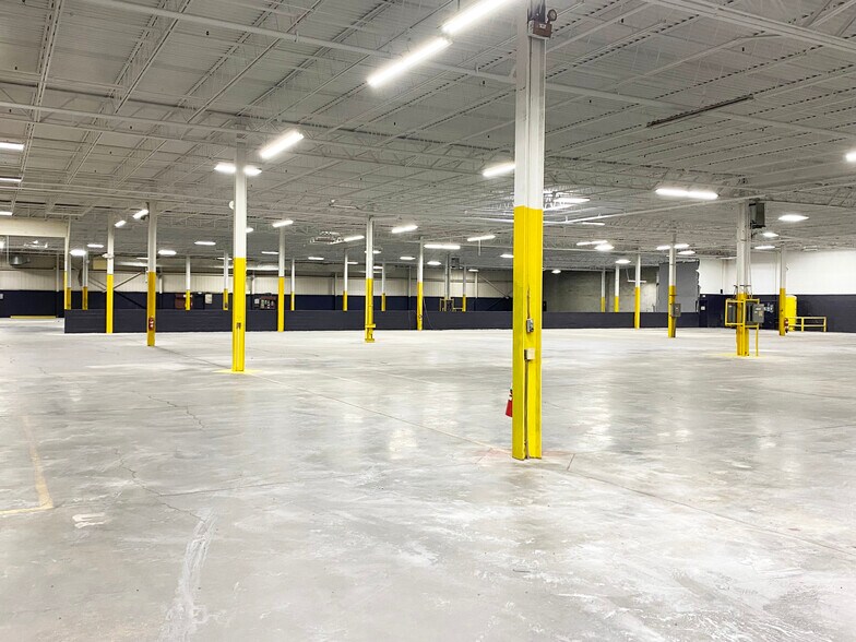 More Photos Of 1 Bouchard St, Manchester Manufacturing For Sale