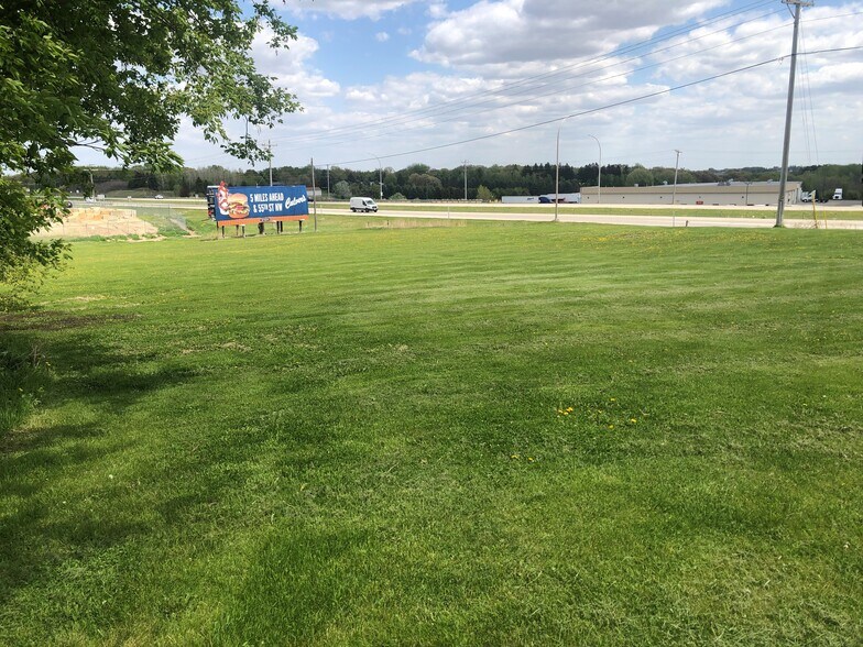 More Photos Of 7050 11th Ave SW, Rochester Warehouse For Sale