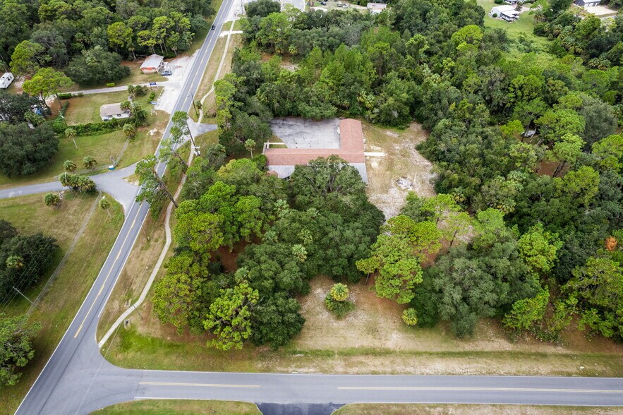 More Photos Of 377 Highway 40 W, Inglis Flex For Lease
