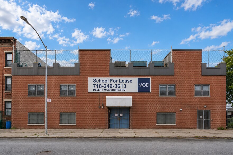 Primary Photo Of 33 Somers St, Brooklyn Schools For Lease