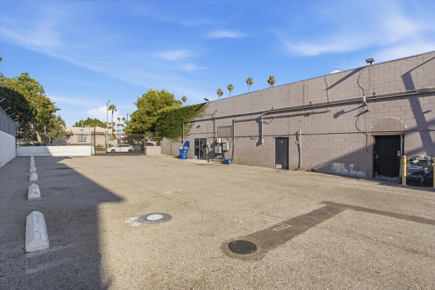 More Photos Of 5401-5409 W Sunset Blvd, Los Angeles Unknown For Lease
