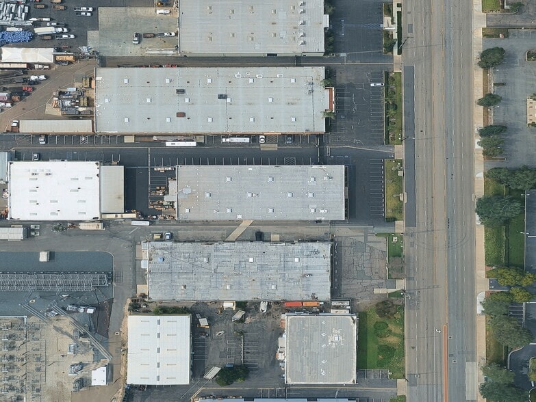 More Photos Of 4940 E La Palma Ave, Anaheim Warehouse For Lease