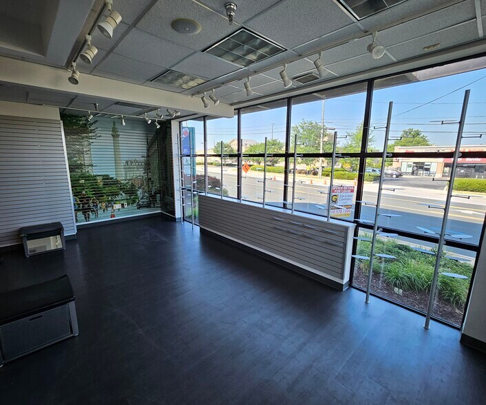 More Photos Of 2045 York Rd, Timonium Office For Lease