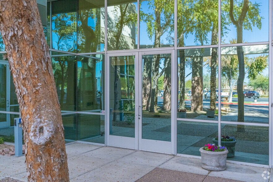 More Photos Of 20401 N 29th Ave, Phoenix Medical For Lease