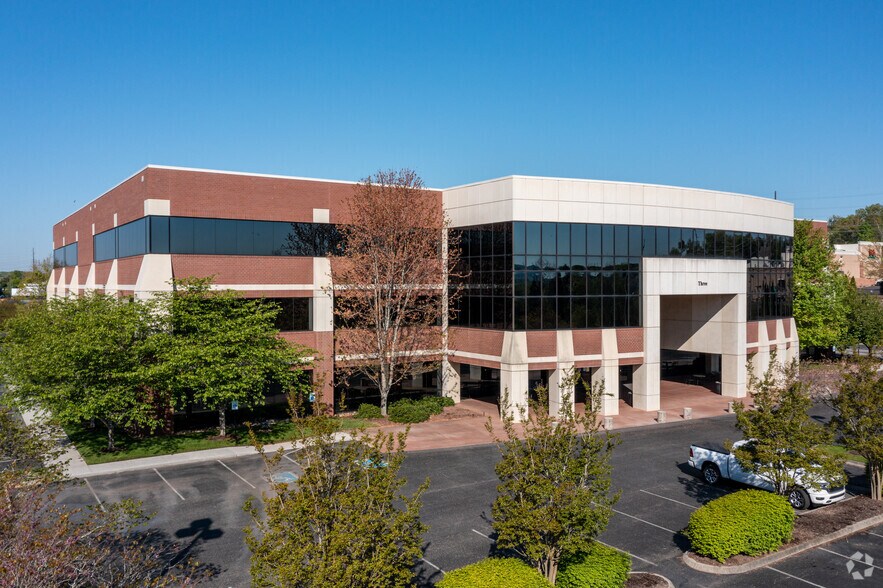 More Photos Of 2095 Lakeside Centre Way, Knoxville Office For Lease