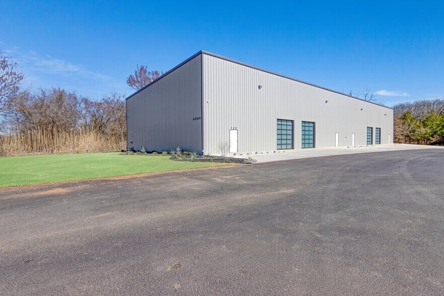 More Photos Of 4000 Texoma Pkwy, Denison Light Distribution For Sale