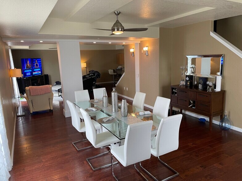 More Photos Of 128 S Beach St, Daytona Beach Apartments For Lease