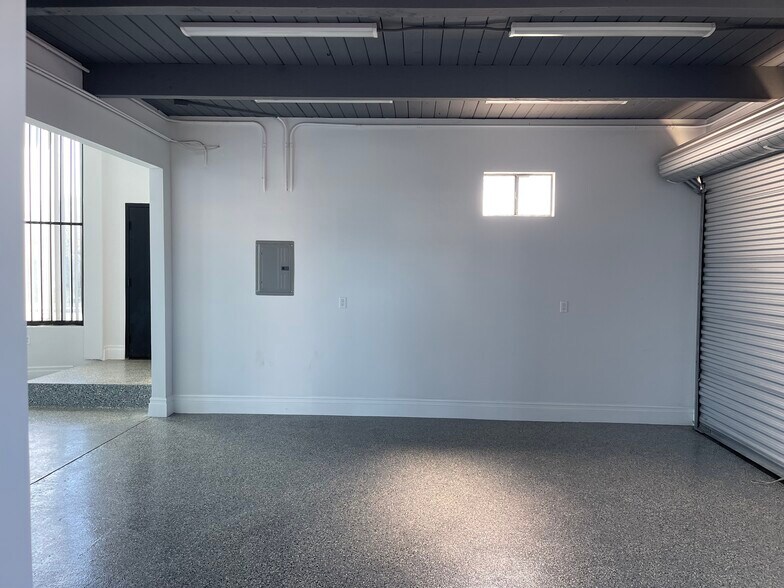 More Photos Of 18750 Crenshaw Blvd, Torrance General Retail For Sale