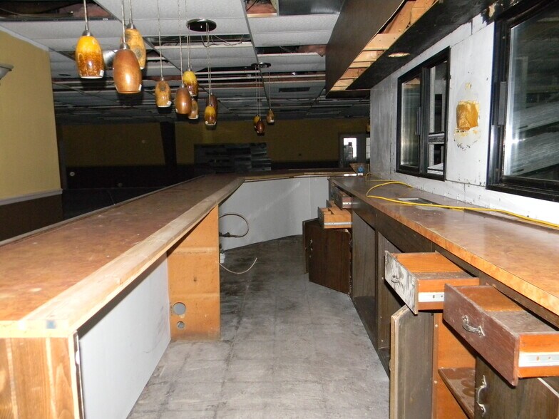 More Photos Of 8575 N County Road 25A, Piqua Flex For Lease