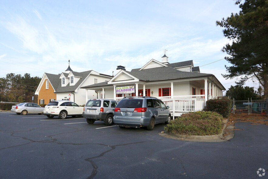 More Photos Of 7961 Hwy 92, Woodstock Medical For Lease