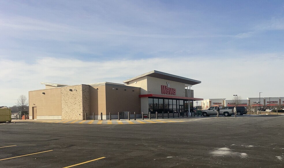 Primary Photo Of 1740 N Fairfax Blvd, Ranson Convenience Store For Sale