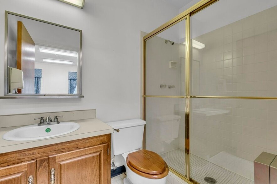 More Photos Of 2403 5th St N, Columbus Medical For Sale