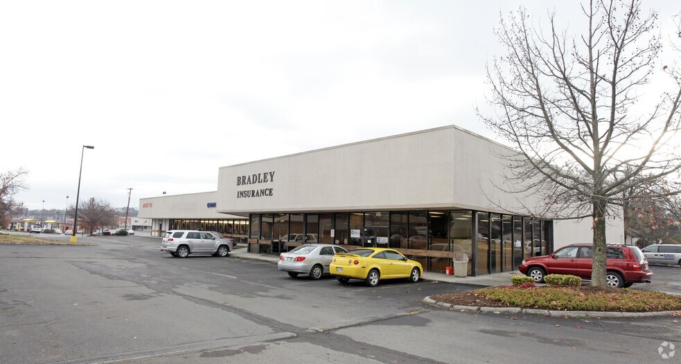 More Photos Of 5210 Schubert Rd, Knoxville Storefront Retail Office For Lease