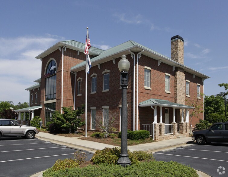 More Photos Of 145 Millard Farmer Industrial Blvd, Newnan Bank For Lease