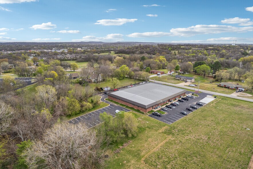 More Photos Of 2020 Holly Rd, Claremore Office For Sale