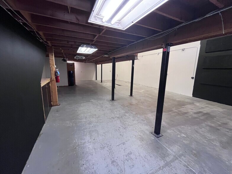 More Photos Of 25 Hayward St, Ipswich Warehouse For Lease