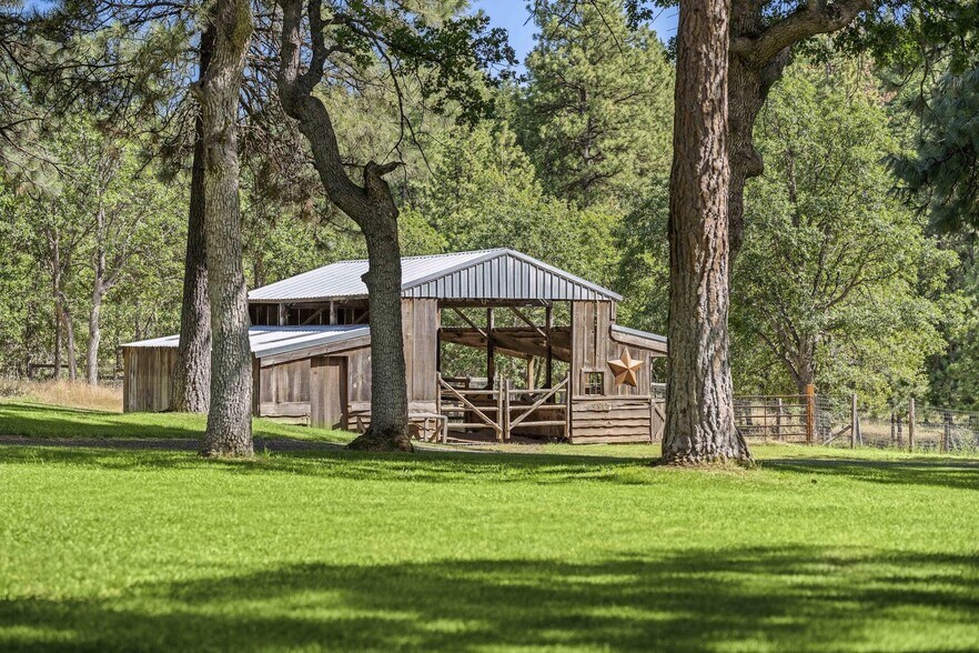 More Photos Of 6286 FIVE MILE, The Dalles Land For Sale