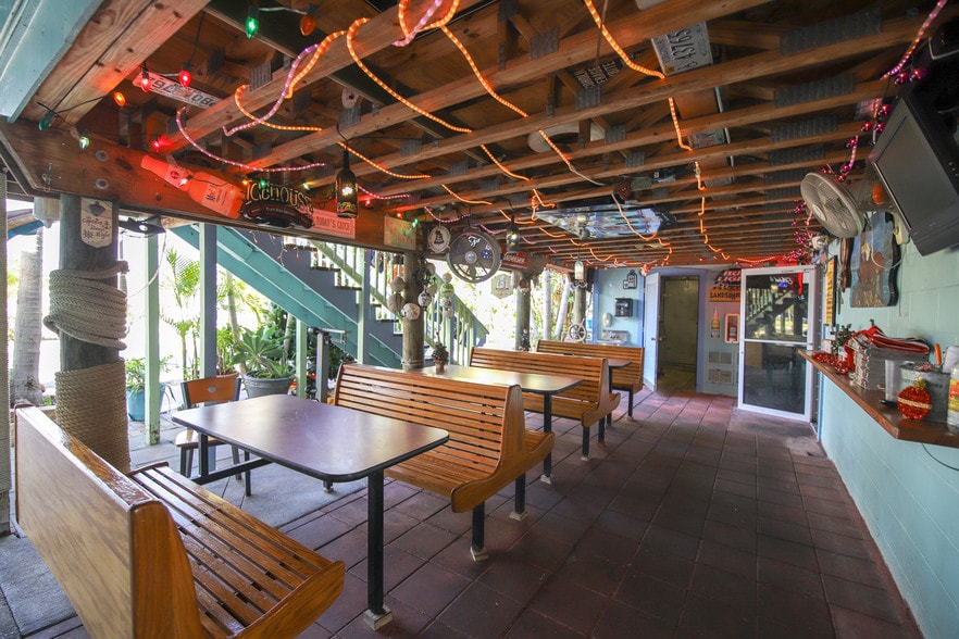 More Photos Of 4391 Dixie Hwy NE, Palm Bay Restaurant For Sale