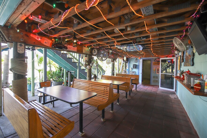 More Photos Of 4391 Dixie Hwy NE, Palm Bay Restaurant For Sale