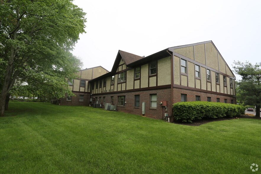 More Photos Of 175 Fairfield Ave, West Caldwell Medical For Sale