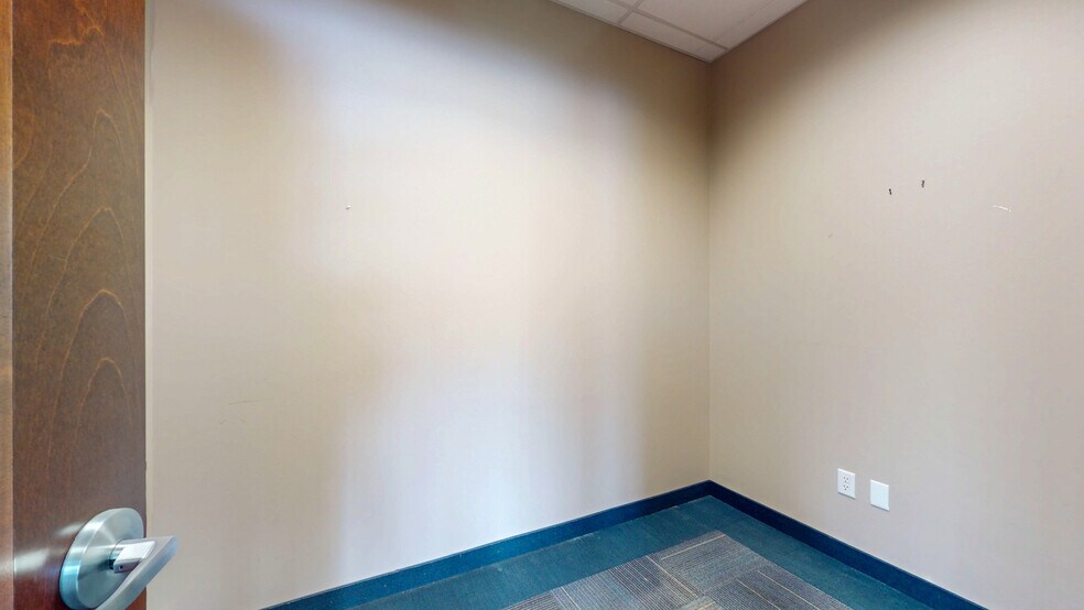 More Photos Of 119 Hebron Ave, Glastonbury Freestanding For Lease