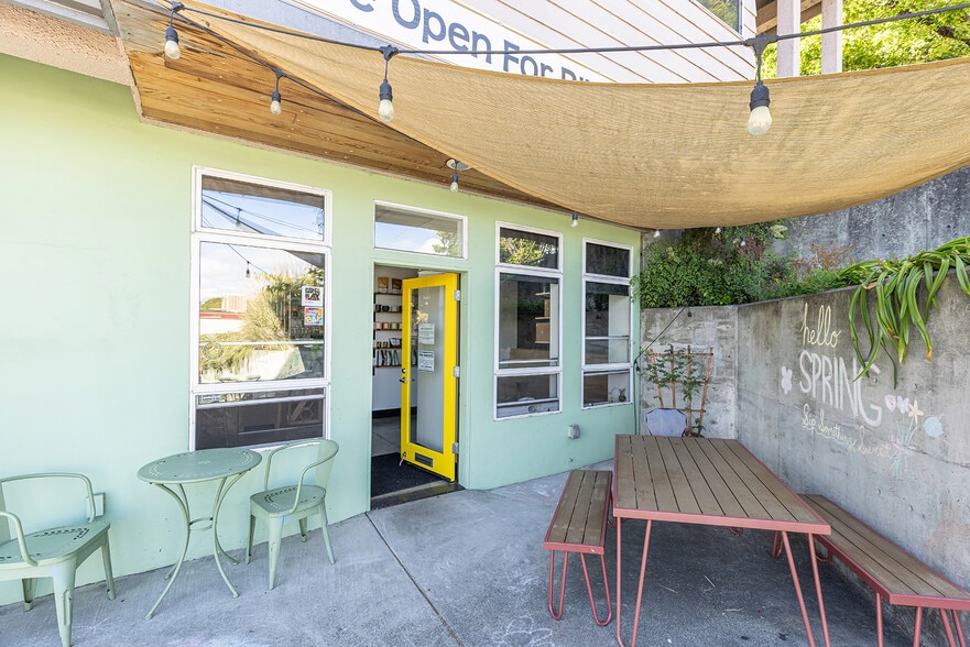 More Photos Of 7300 Healdsburg Ave, Sebastopol Office For Sale