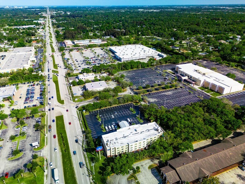 More Photos Of 4345 W New Haven Ave, Melbourne Movie Theatre For Sale