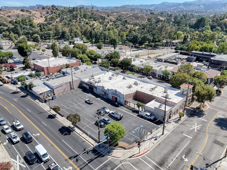 More Photos Of 24258-24274 Main St, Newhall Restaurant For Lease