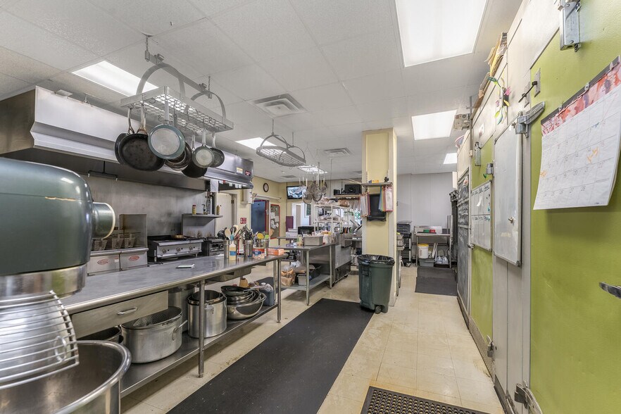 More Photos Of 615 3rd Ave, Alpha Freestanding For Sale