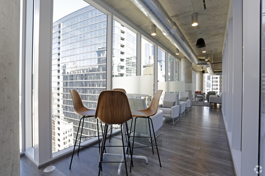 More Photos Of 215 W Lake St, Chicago Apartments For Lease