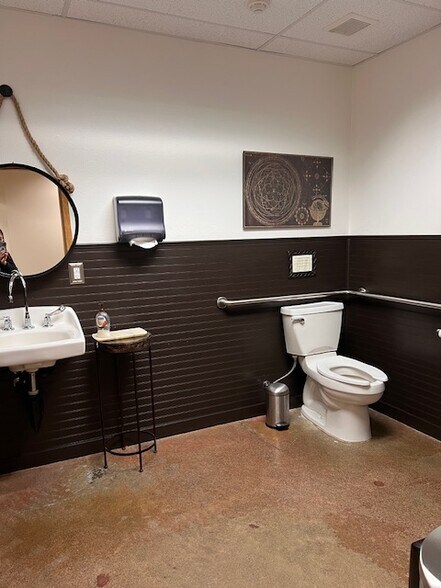 More Photos Of 720 S 348th St, Federal Way Office For Lease