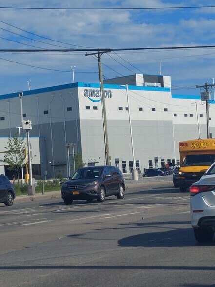 More Photos Of 146-19 228th St, Springfield Gardens Warehouse For Sale