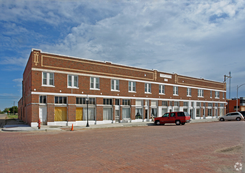 Primary Photo Of 709 Tilford Ave, Ralls Storefront Retail Office For Sale