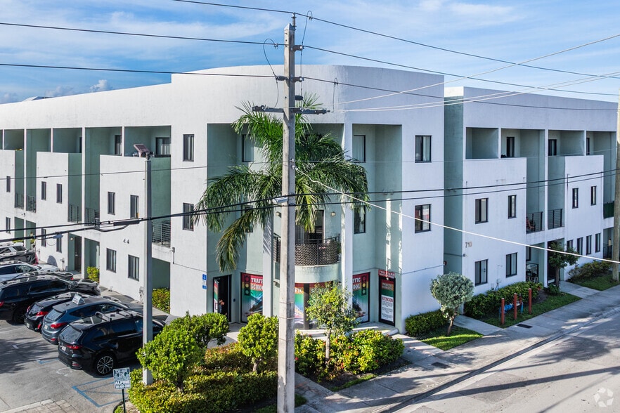 Primary Photo Of 710 E 9th St, Hialeah Apartments For Lease