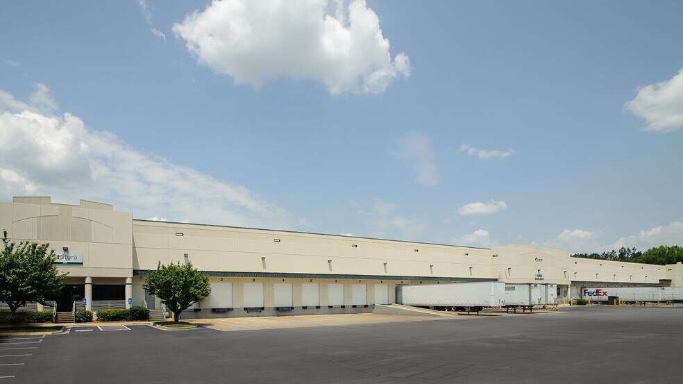 More Photos Of 6375 Best Friend Rd, Norcross Warehouse For Lease