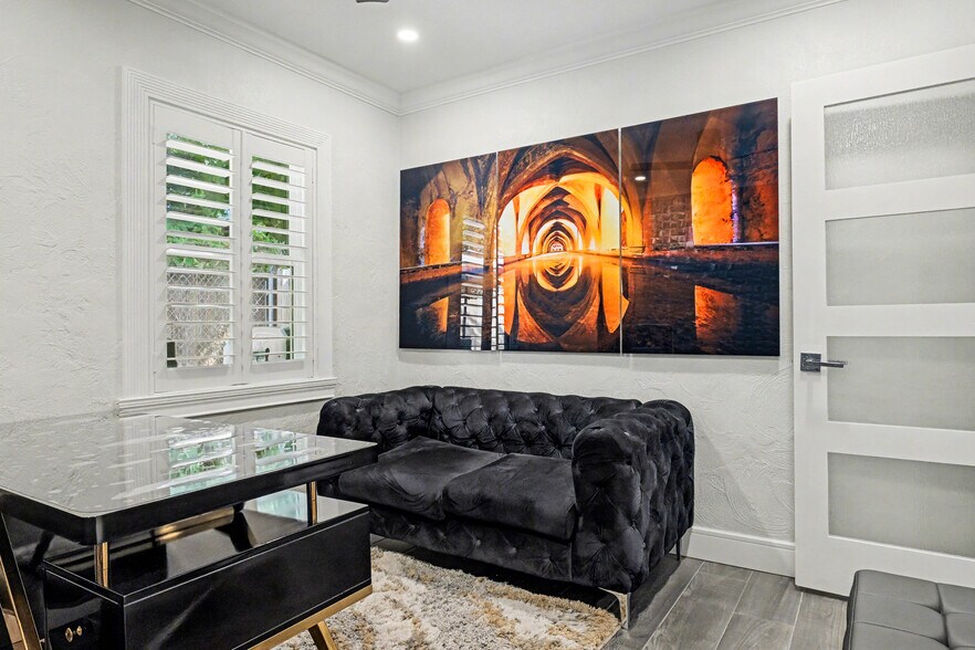 More Photos Of 1701-1709 Rogero Rd, Jacksonville Office Residential For Sale