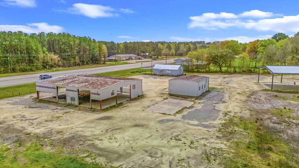 More Photos Of 21034 US Highway 96 S, Kirbyville Flex For Sale