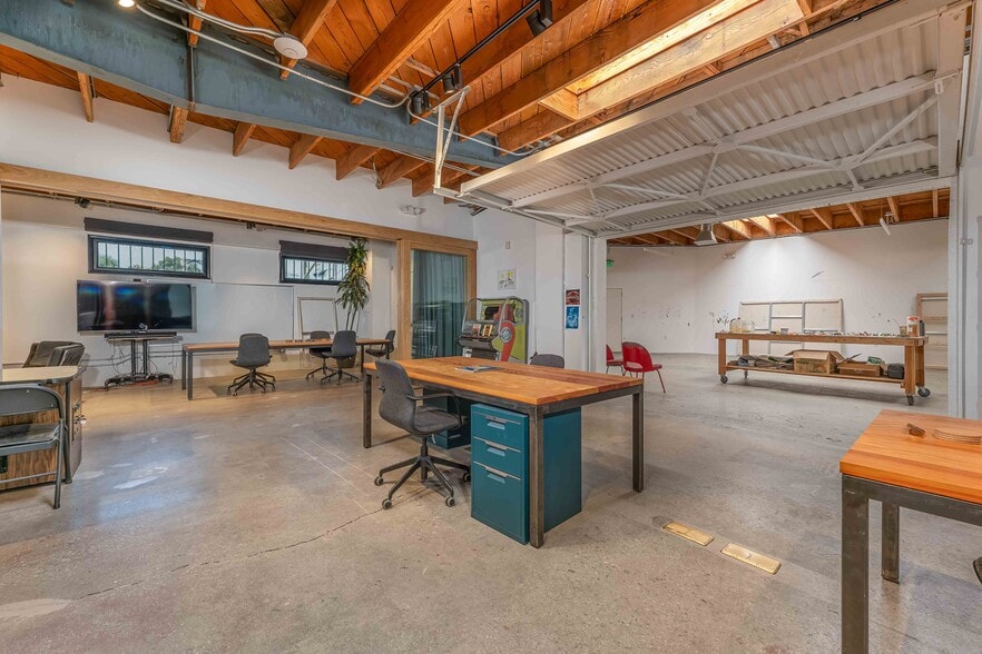 More Photos Of 1605 E 1st St, Los Angeles Loft Creative Space For Sale
