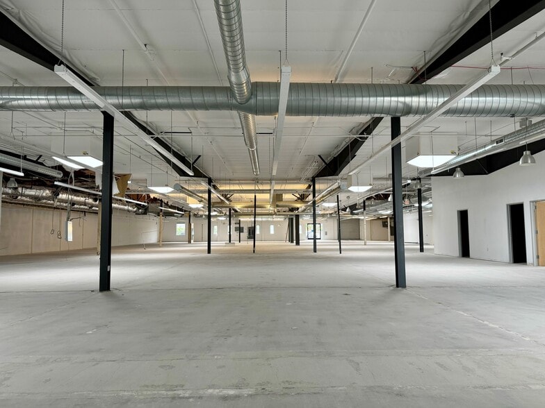 More Photos Of 6300-6370 Hollister Ave, Goleta Research And Development For Lease