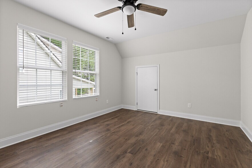 More Photos Of , Chattanooga Specialty For Sale