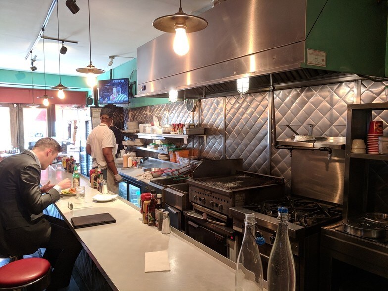 More Photos Of 278-284 Fifth Ave, Brooklyn Restaurant For Lease