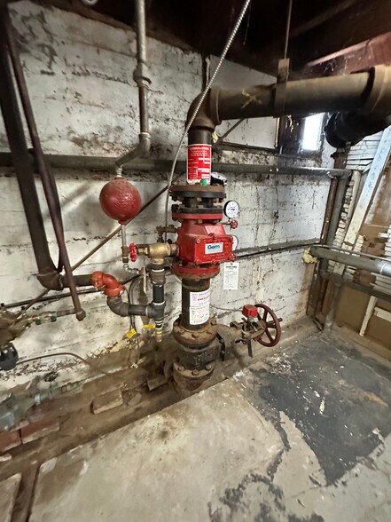 More Photos Of 314 Park St, Fulton Office For Sale