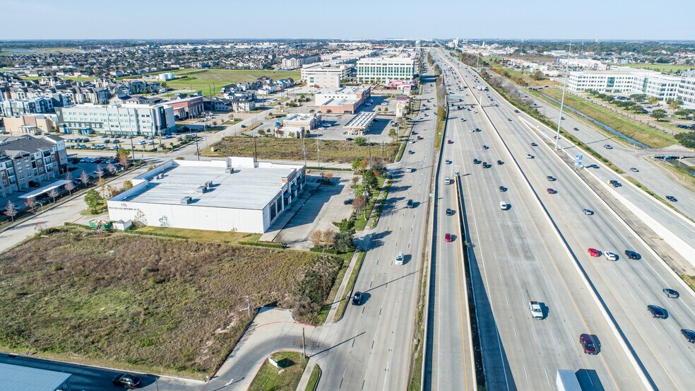 More Photos Of 23811 I-10 Frontage Rd, Katy Storefront For Lease