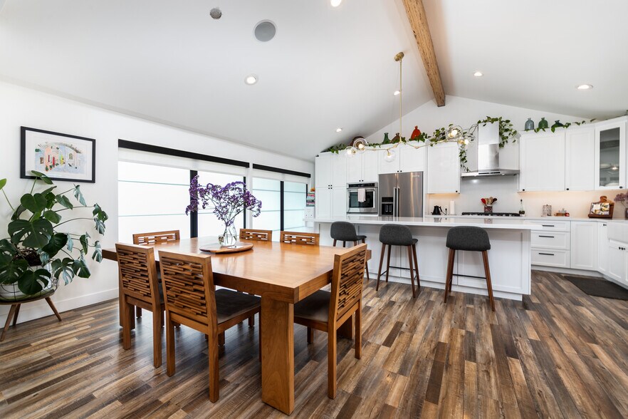 More Photos Of 1865 El Monte Dr, Thousand Oaks Apartments For Sale