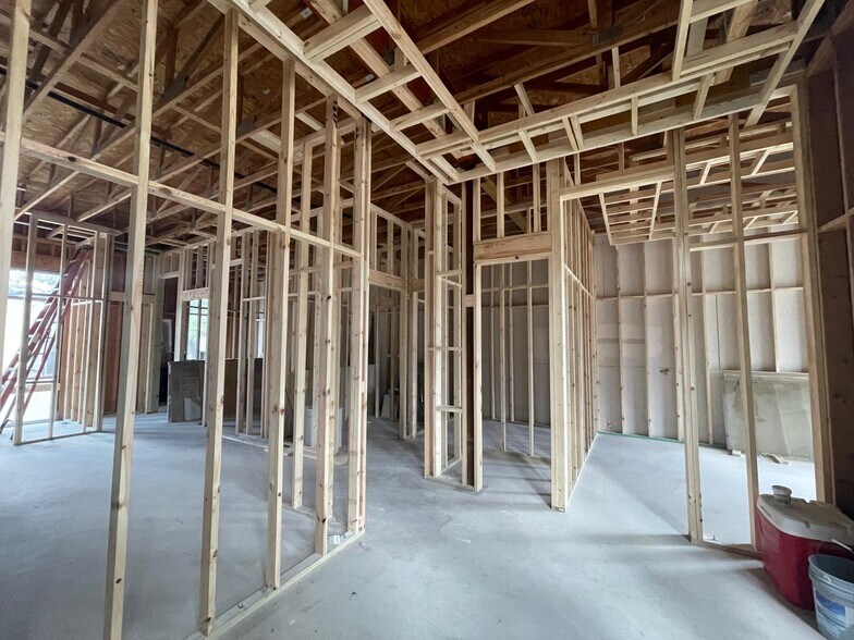 More Photos Of 23119 IH 10 W, San Antonio Office For Lease