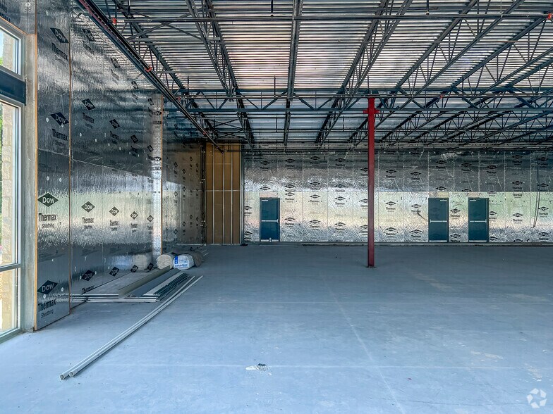 More Photos Of 646 W FM 78, Cibolo General Retail For Lease