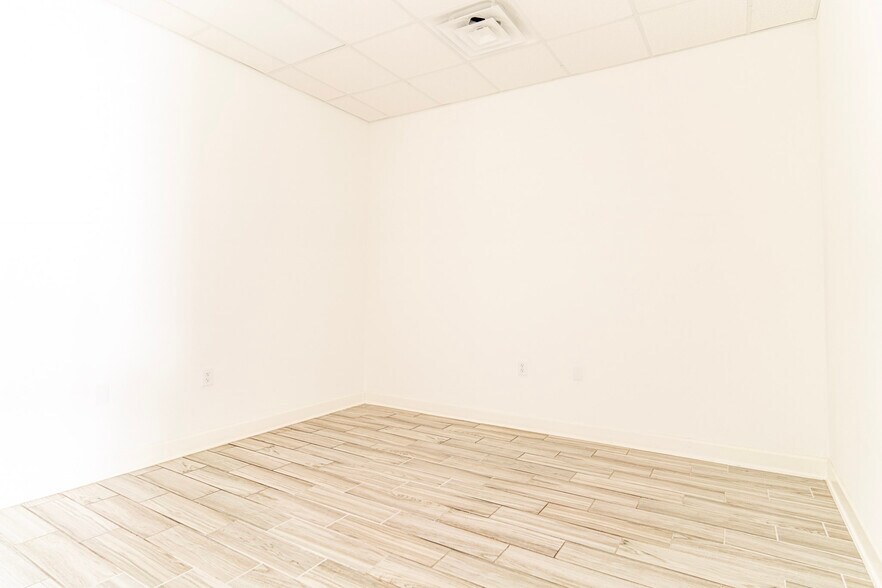 More Photos Of 26077 Nelson Way, Katy Medical For Lease