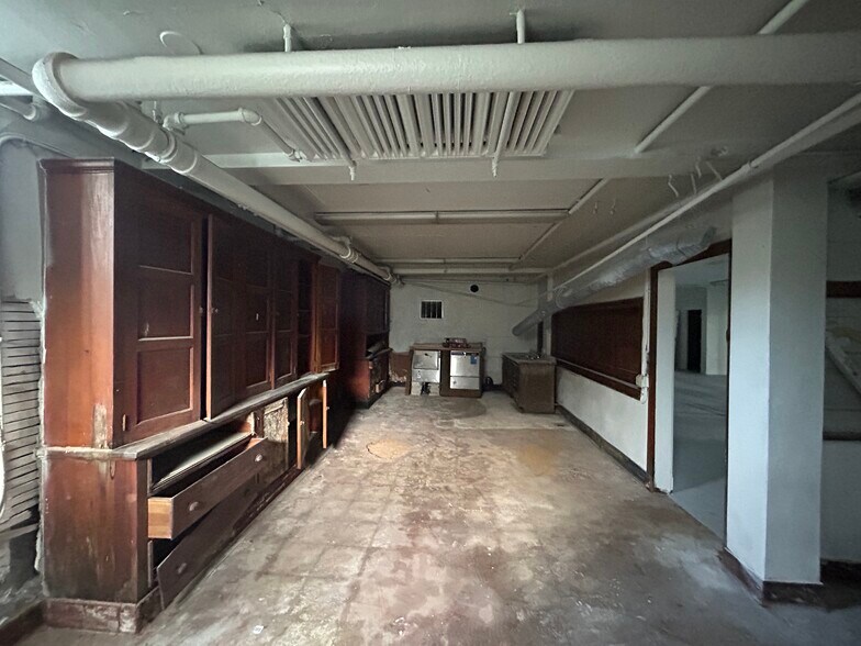 More Photos Of 486 S Graham St, Pittsburgh Religious Facility For Sale