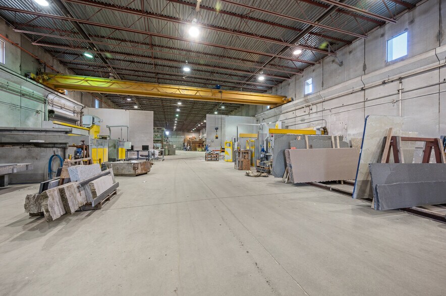 More Photos Of 19135 94th Ave, Surrey Manufacturing For Lease