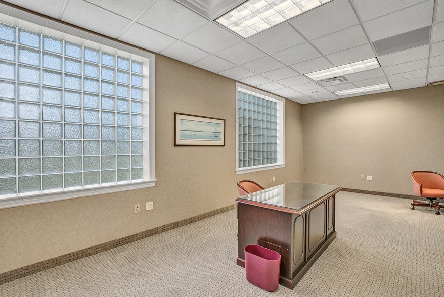 More Photos Of 437 N Magnolia Ave, Orlando Loft Creative Space For Sale